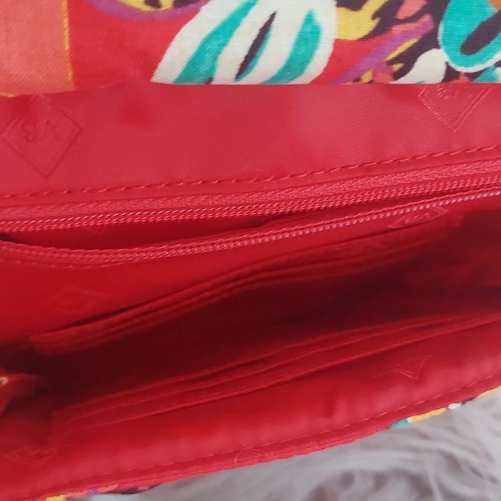 SOLD!! VERA BRADLEY - Picture 7 of 12